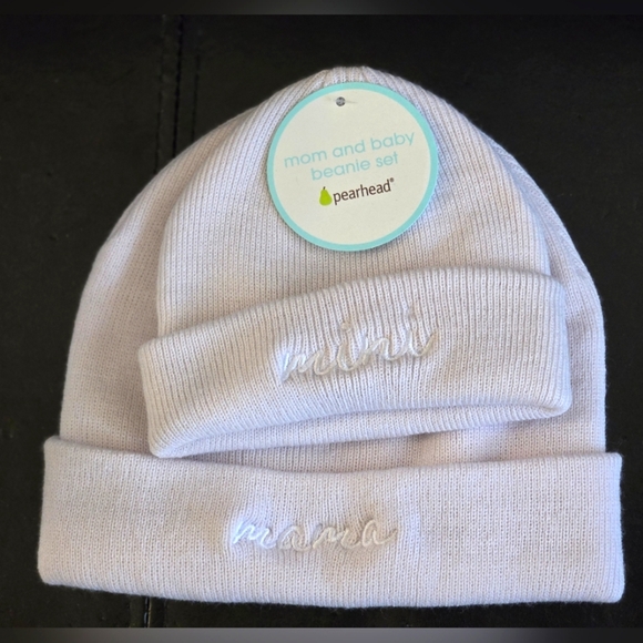Pearhead Other - Pearhead White Mom and Baby Beanie Matching Set Mini and Mama
